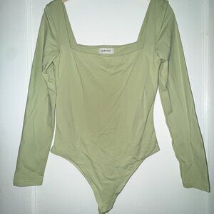 Babaton Contour Squareneck Longsleeve Bodysuit in Palm Green